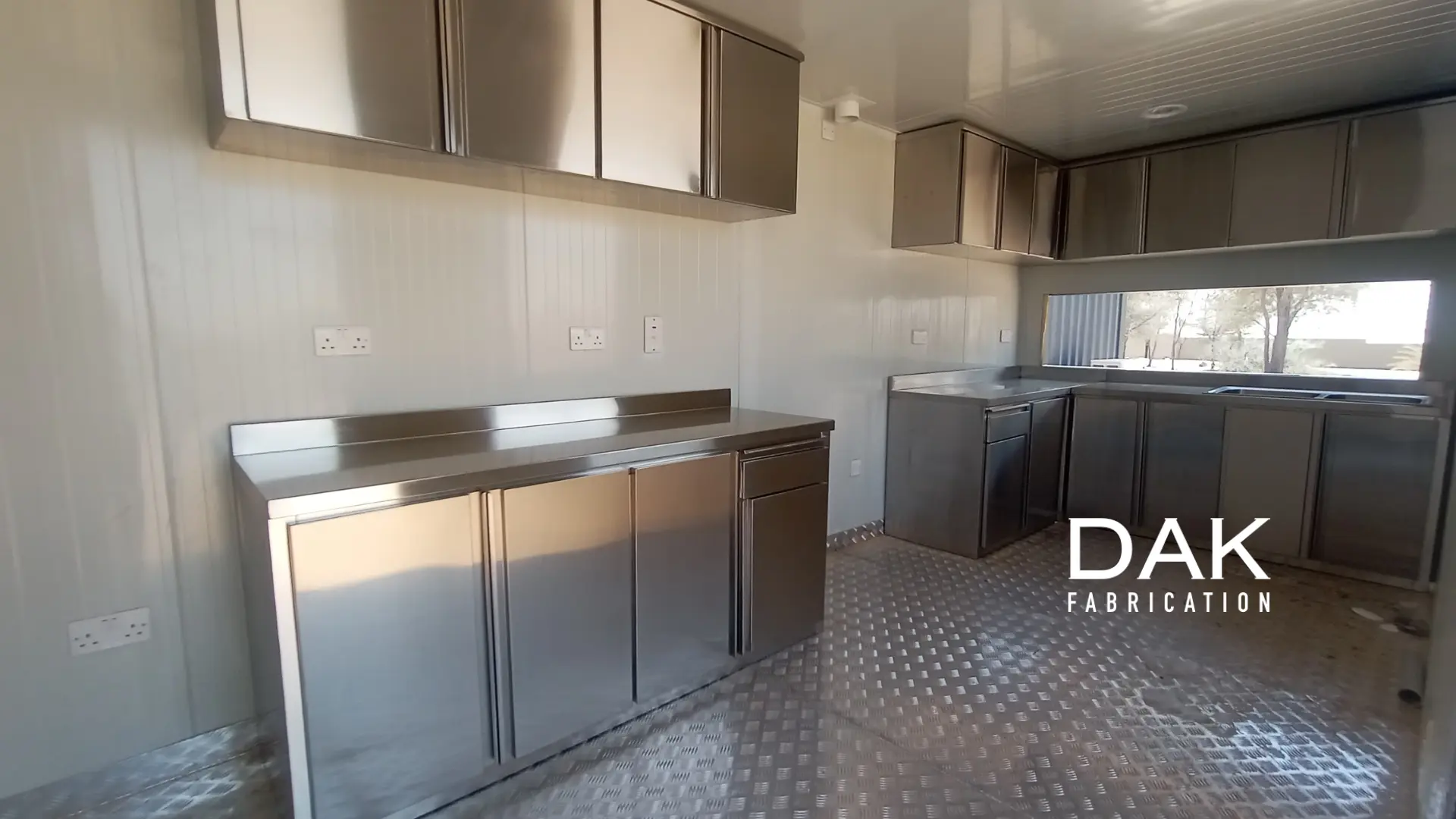 Custom stainless steel fabrication in UAE for hotels, restaurants, hospitals, villas, schools, commercial kitchens, and food manufacturing industries using SS 304 & SS 316 with CNC cutting and welding